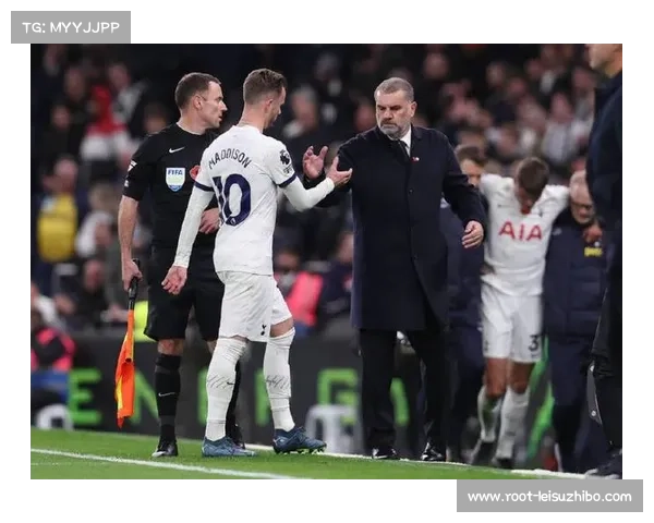 土耳其中路三核配合流畅，保加利亚伤病潮冲击